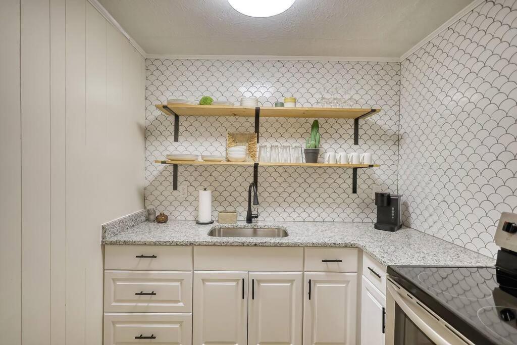 The Bohemian 1/2 Mi From Covington Square Vila Exterior foto